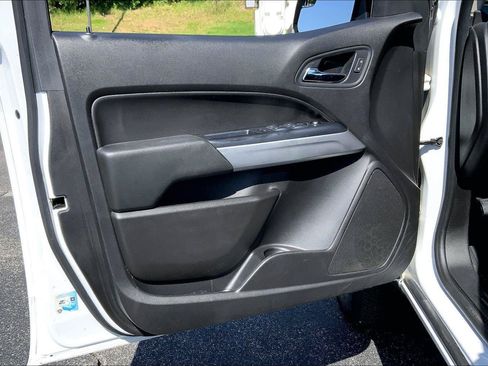 Used 2021 Chevrolet Colorado LT AWD/4WD image 19