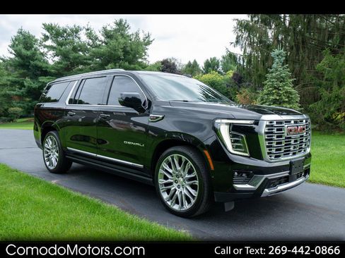Used 2026 GMC Yukon XL Denali w/ Denali Reserve Package AWD/4WD image 1