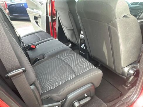 Used 2018 Dodge Journey SE FWD image 30