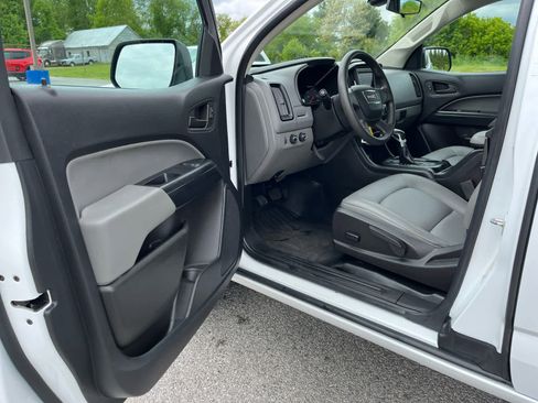 Used 2022 GMC Canyon Elevation Standard AWD/4WD image 9
