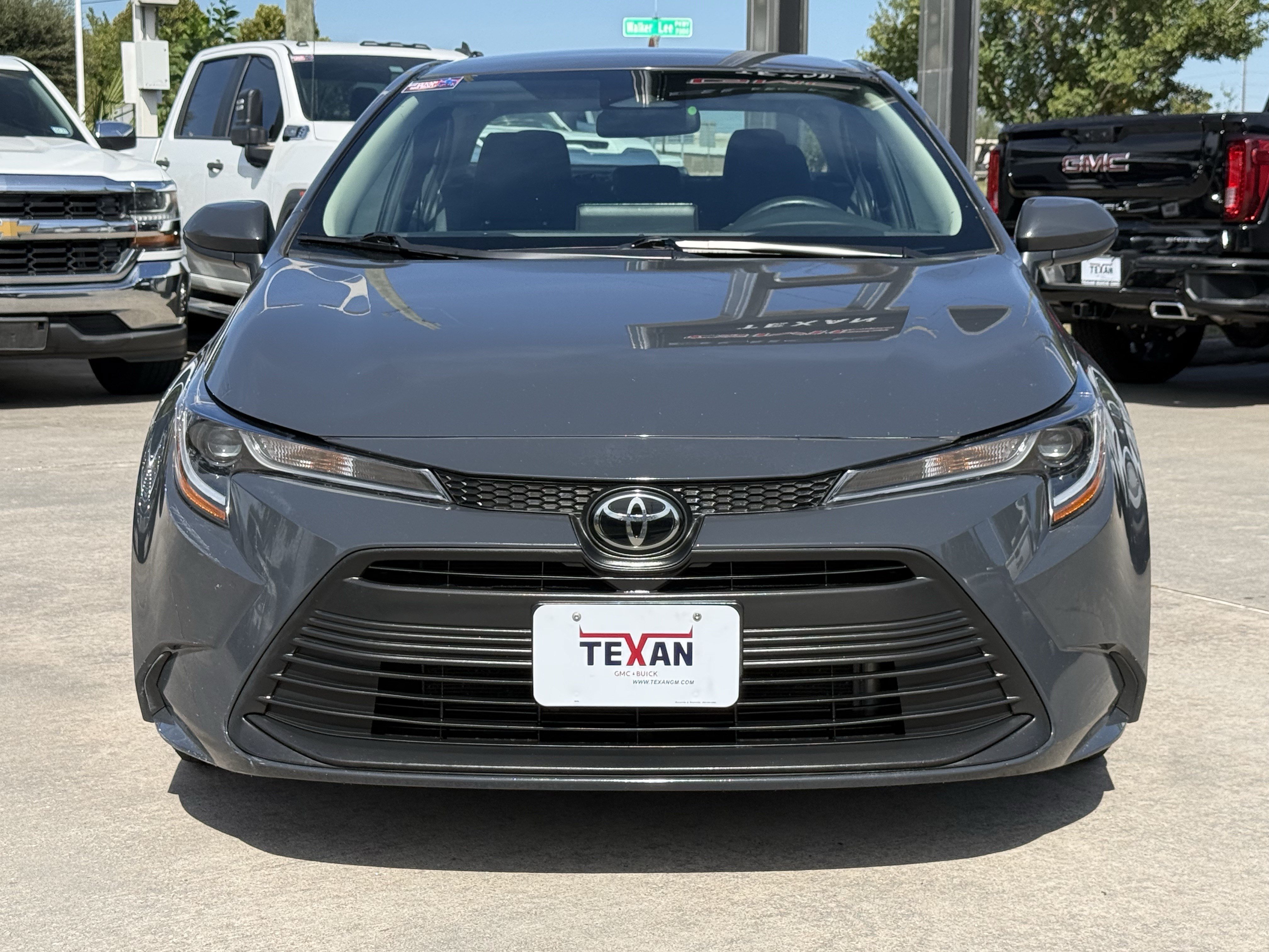 Used 2024 Toyota Corolla LE FWD image 10