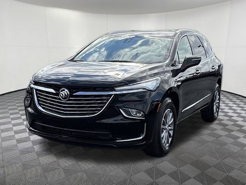 Used 2023 Buick Enclave Premium image 3