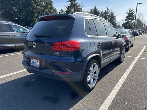 Used 2016 Volkswagen Tiguan SEL image 3