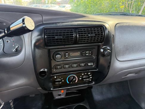 Used 2002 Ford Ranger XLT image 22