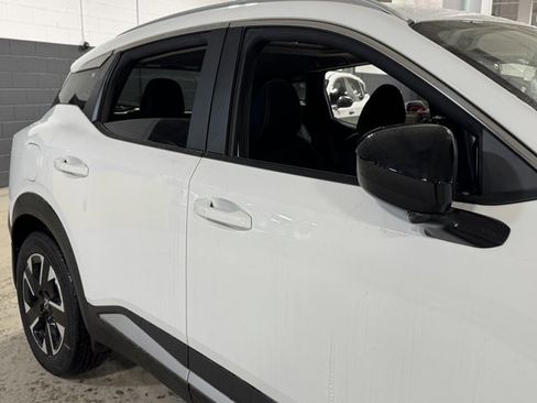 New 2026 Nissan Kicks SV w/ SV Premium Package image 24