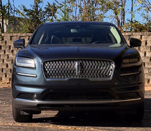 Used 2022 Lincoln Nautilus Reserve AWD/4WD image 16