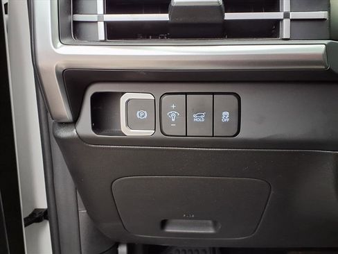 Used 2025 Hyundai Santa Fe SEL image 18