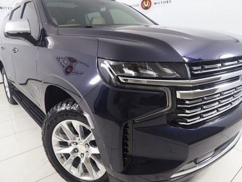 Used 2021 Chevrolet Tahoe Premier w/ Premium Package image 19