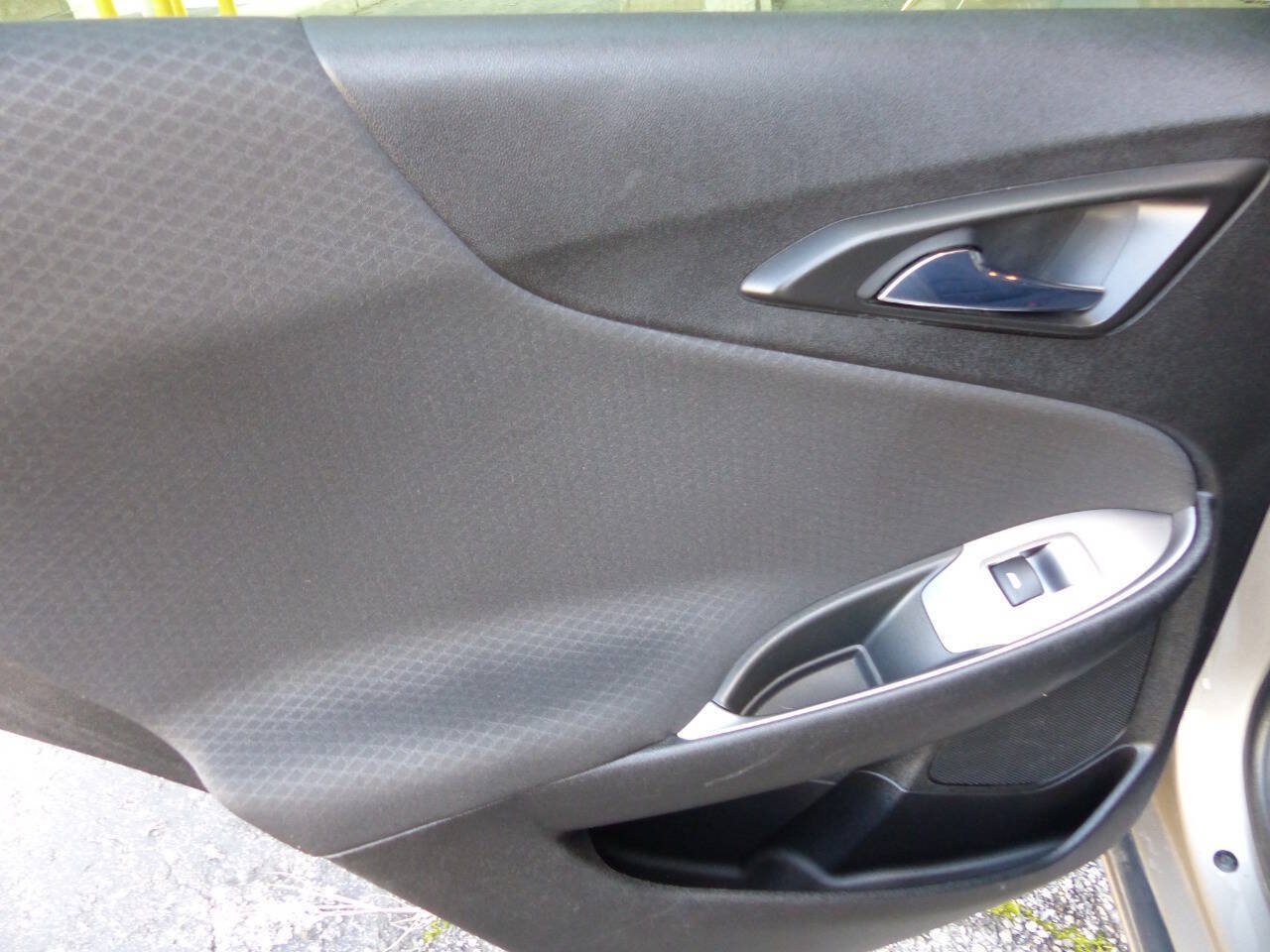 Used 2022 Chevrolet Malibu LS FWD image 21