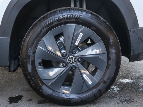 New 2025 Volkswagen Taos S FWD image 10