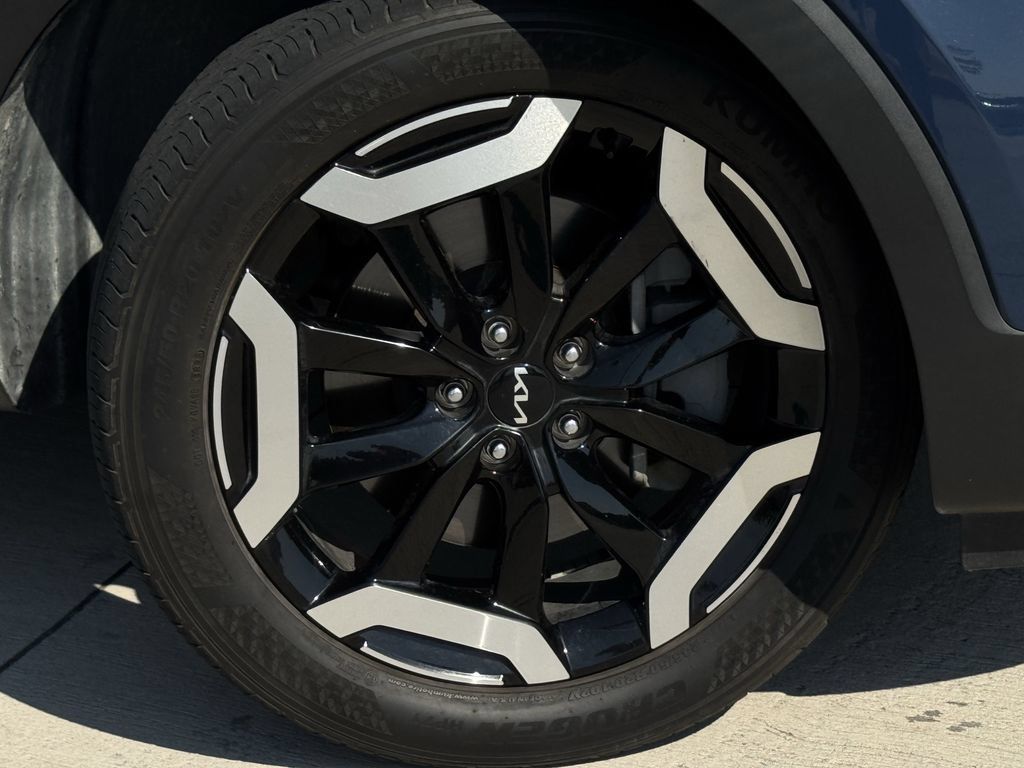 Used 2024 Kia Telluride S FWD image 32