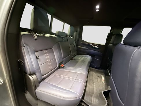 Used 2024 Chevrolet Silverado 1500 High Country w/ Technology Package image 28