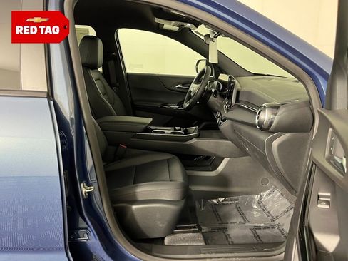 New 2026 Chevrolet Equinox LT image 13