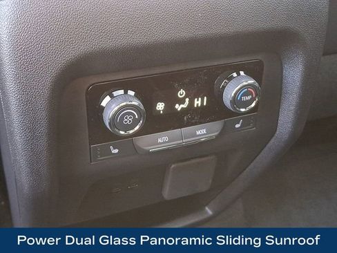 Used 2025 Chevrolet Traverse RS w/ LPO, Floor Liner Package image 14