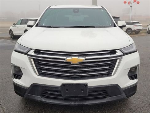 Used 2023 Chevrolet Traverse LT image 17