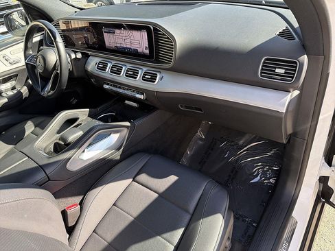 Used 2024 Mercedes-Benz GLE 450e 4MATIC image 29