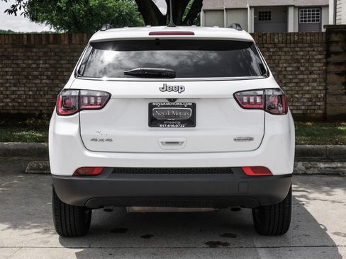 Used 2023 Jeep Compass Latitude AWD/4WD image 18