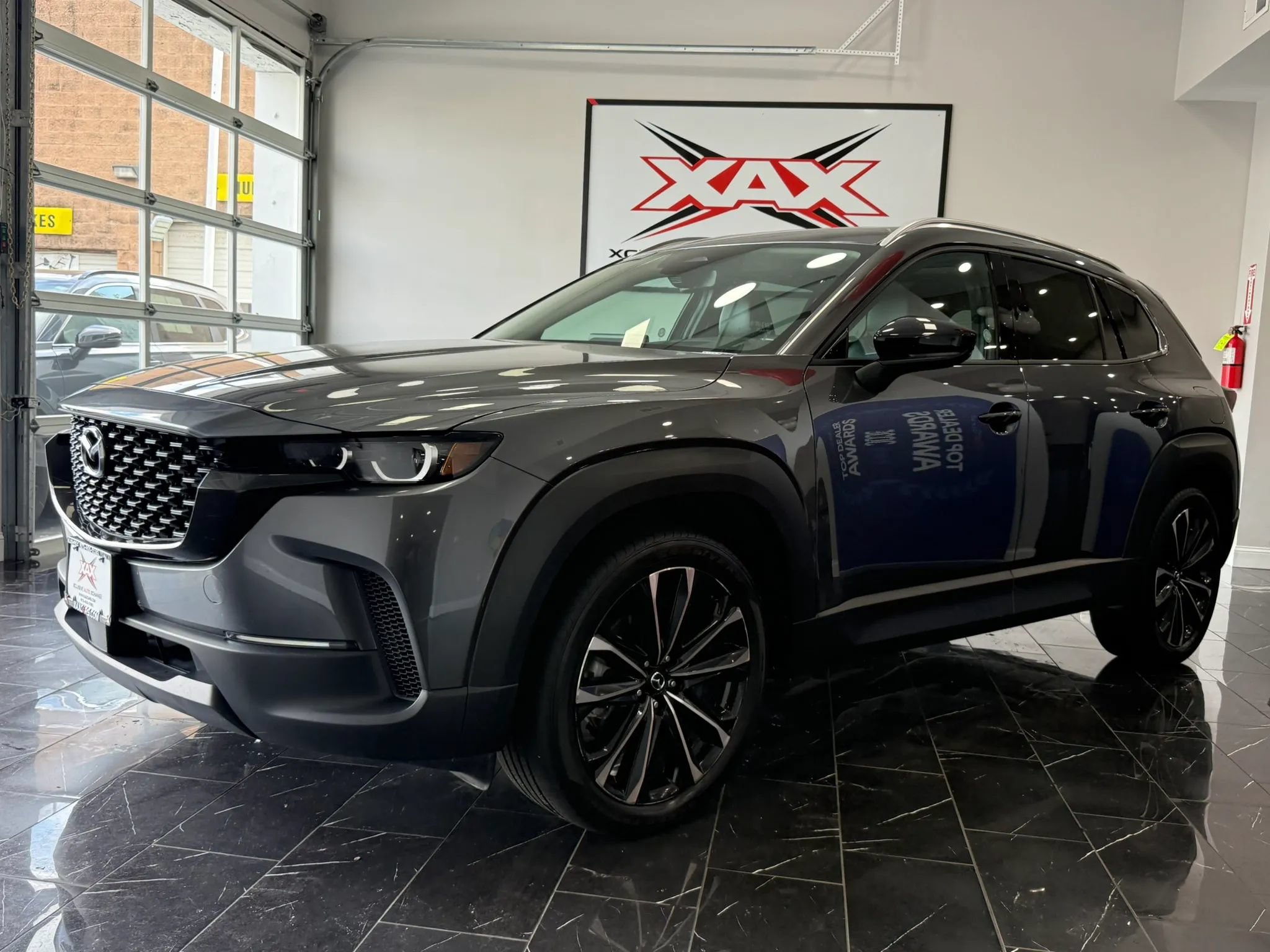 Used 2025 MAZDA CX-50 AWD 2.5 S w/ Premium Plus Pkg image 3