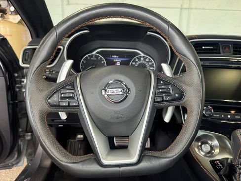 Used 2021 Nissan Maxima SR FWD image 15