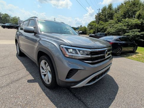 Used 2022 Volkswagen Atlas SE FWD image 3