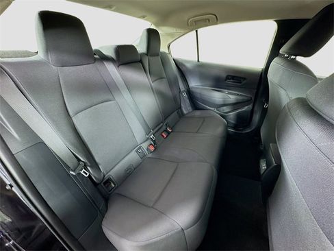 Certified 2024 Toyota Corolla LE image 28