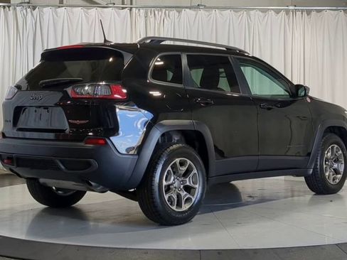 Used 2020 Jeep Cherokee Trailhawk w/ Cold Weather Group AWD/4WD image 10