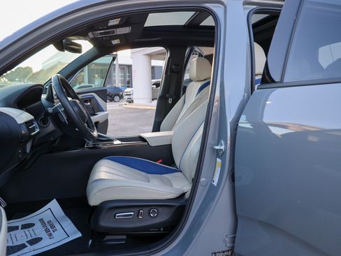 Used 2025 Acura ADX A-Spec FWD image 29