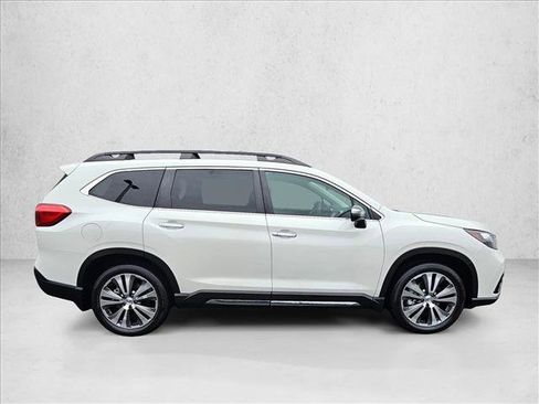 Used 2022 Subaru Ascent Touring image 6