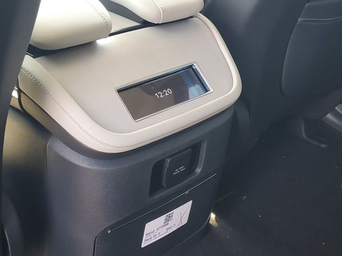 New 2026 Lincoln Navigator L Reserve AWD/4WD image 29