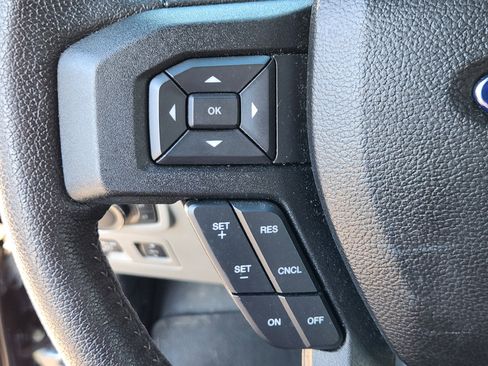 Used 2016 Ford F150 XLT w/ Equipment Group 302A Luxury image 22