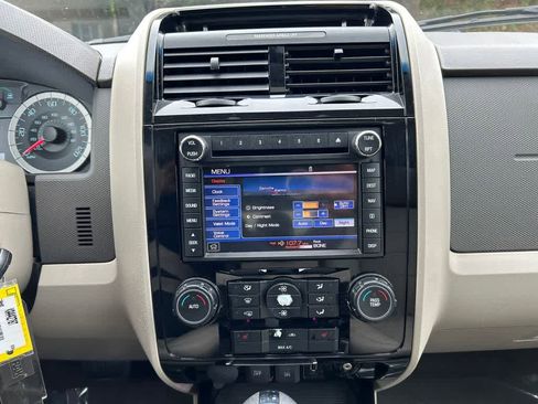 Used 2012 Ford Escape Limited AWD/4WD image 17