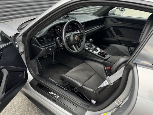 Certified 2023 Porsche 911 GT3 image 20