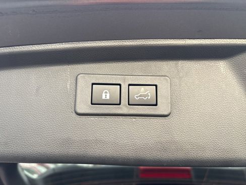 Used 2025 Subaru Outback Touring image 29