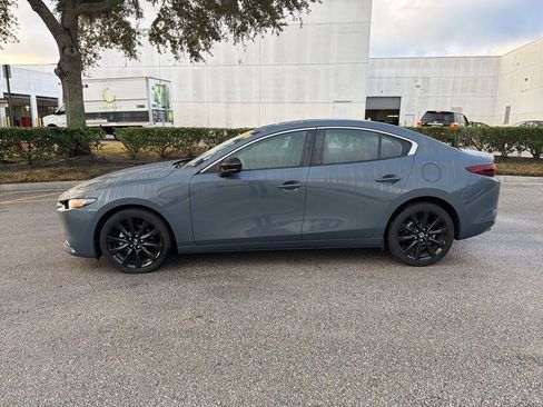 Used 2023 MAZDA MAZDA3 s image 2