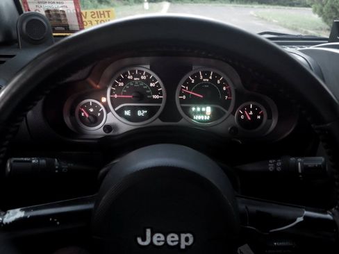 Used 2008 Jeep Wrangler Sahara w/ PWR Convenience Group AWD/4WD image 10
