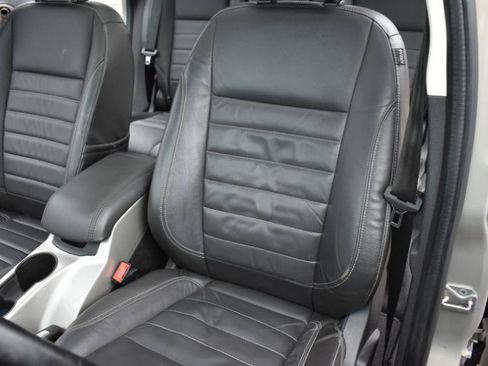 Used 2015 Ford C-MAX Energi SEL w/ Equipment Group 303A FWD image 20