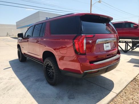 Certified 2024 GMC Yukon XL AT4 w/ Technology Package AWD/4WD image 6