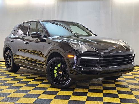 Used 2019 Porsche Cayenne Base image 1