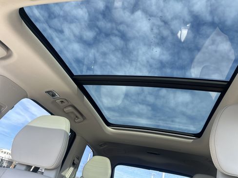 Used 2022 Volvo XC90 T8 Inscription w/ Advanced Package image 28