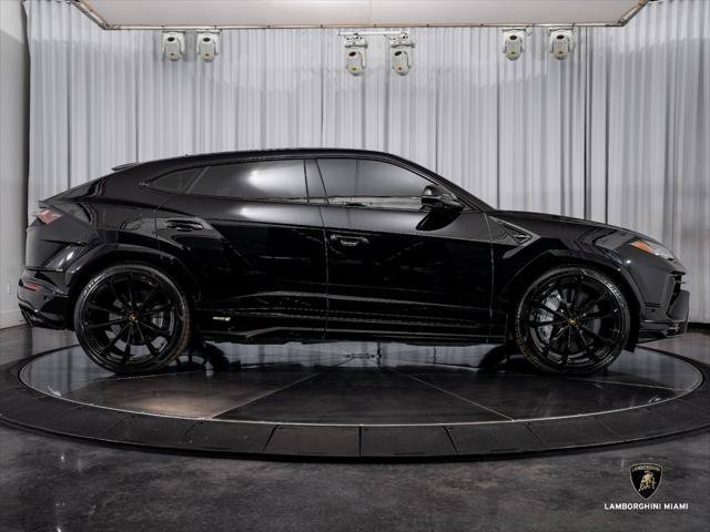 Used 2024 Lamborghini Urus S AWD/4WD image 8