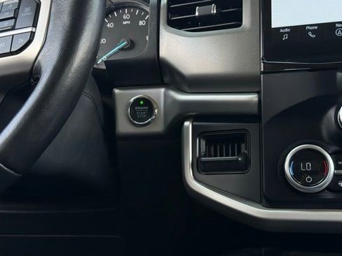 Used 2024 Ford Expedition Max XLT AWD/4WD image 28