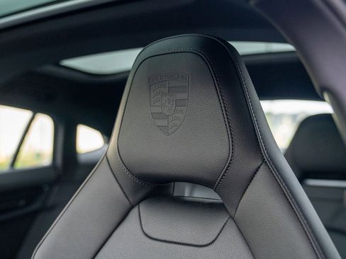 Used 2025 Porsche Panamera 4 image 13