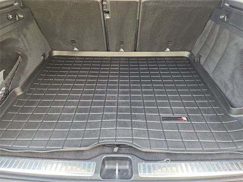 Used 2019 Mercedes-Benz GLC 300 image 24