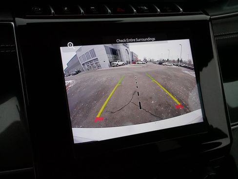 Used 2022 Jeep Grand Cherokee L Laredo image 30