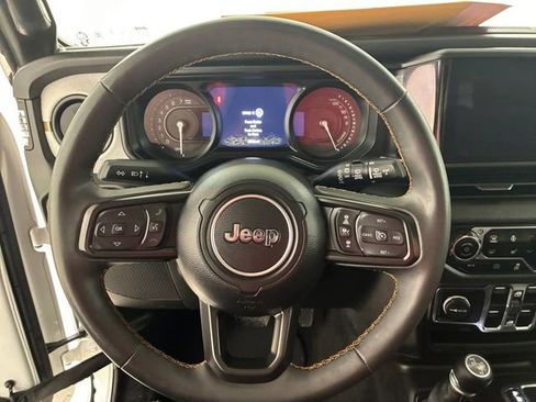 Used 2024 Jeep Wrangler Unlimited w/ Convenience Group image 22