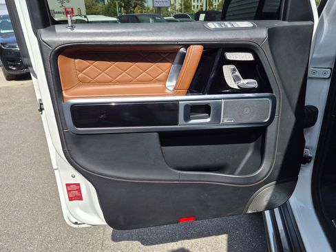 Certified 2022 Mercedes-Benz G 63 AMG 4MATIC image 13