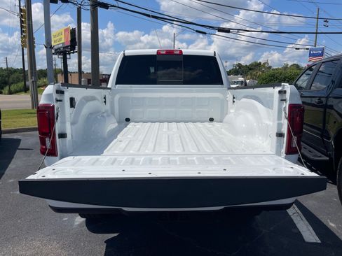 Used 2026 RAM 2500 Laramie AWD/4WD image 14