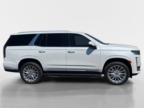 Used 2024 Cadillac Escalade Premium Luxury AWD/4WD image 6