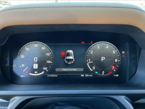 New 2025 Land Rover Defender 90 V8 image 19