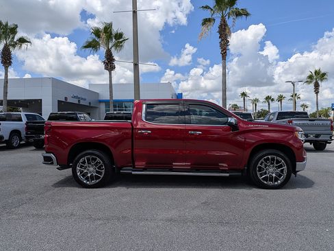 Certified 2025 Chevrolet Silverado 1500 High Country AWD/4WD image 2
